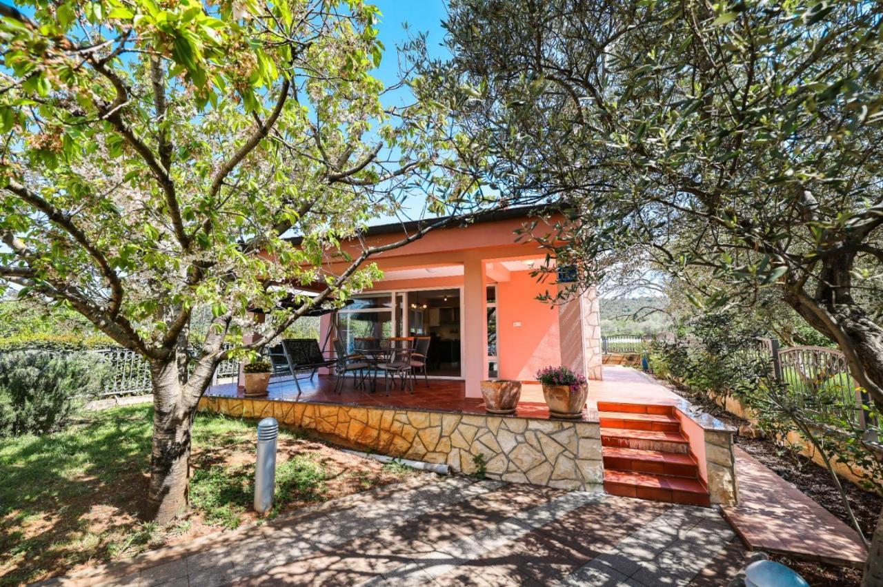 Holiday Home Cvita Sukosan Bagian luar foto